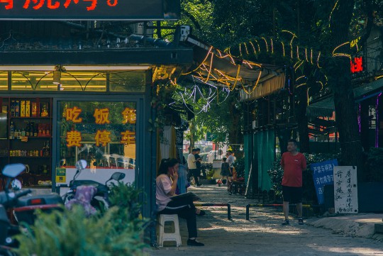 蒂芙尼专卖店哪里有，探寻珠宝巨头的足迹与故事